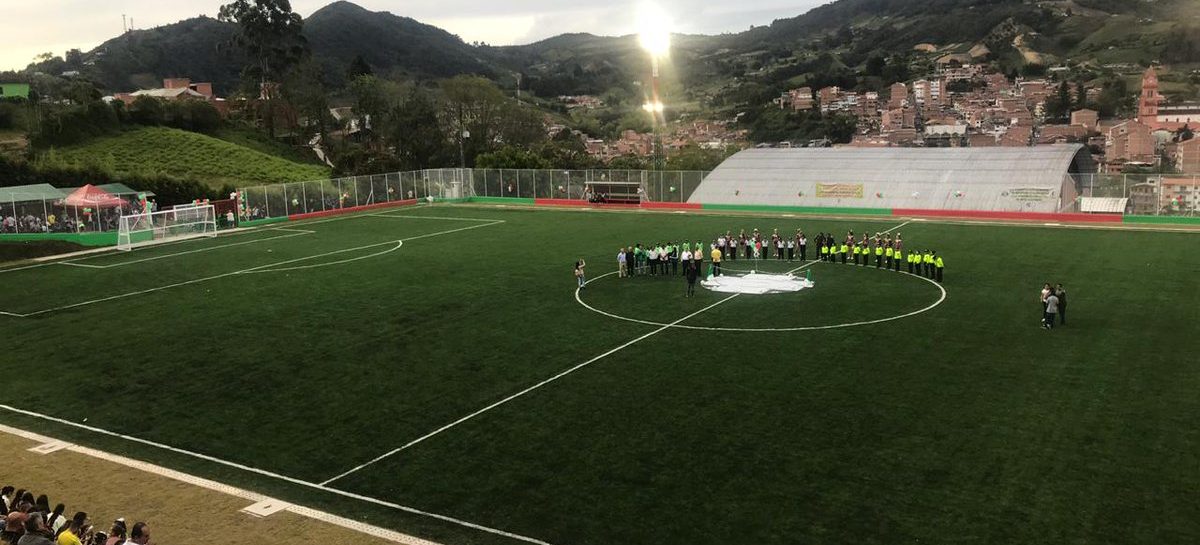 En El Santuario fue inaugurada la cancha del Polideportivo Mario Giraldo