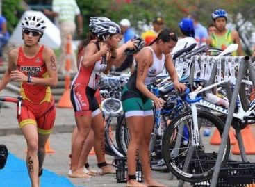 Fin de semana de fiesta en Guatapé por cuenta de la Triatlón