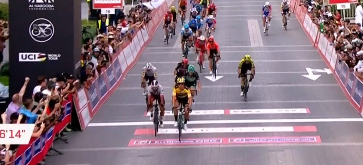 Fernando Gaviria estuvo cerca de la victoria en la cuarta etapa del UAE Tour