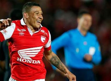 Luis Carlos Arias y nueve futbolistas más regresarán a Colombia en vuelo humanitario