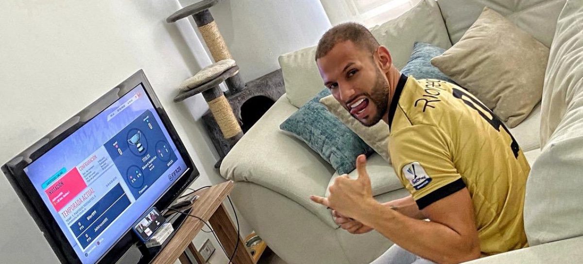 Brayan Fernández es finalista del Torneo Virtual del Fútbol Colombiano