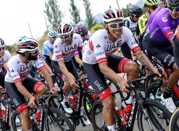 Tres colombianos son retirados de la Vuelta a Burgos por contacto con paciente COVID-19