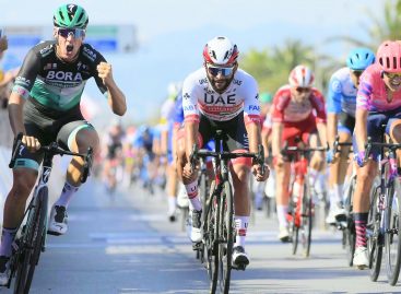 ¡Apretado final! Fernando Gaviria fue segundo en la primera etapa de la Tirreno Adriático