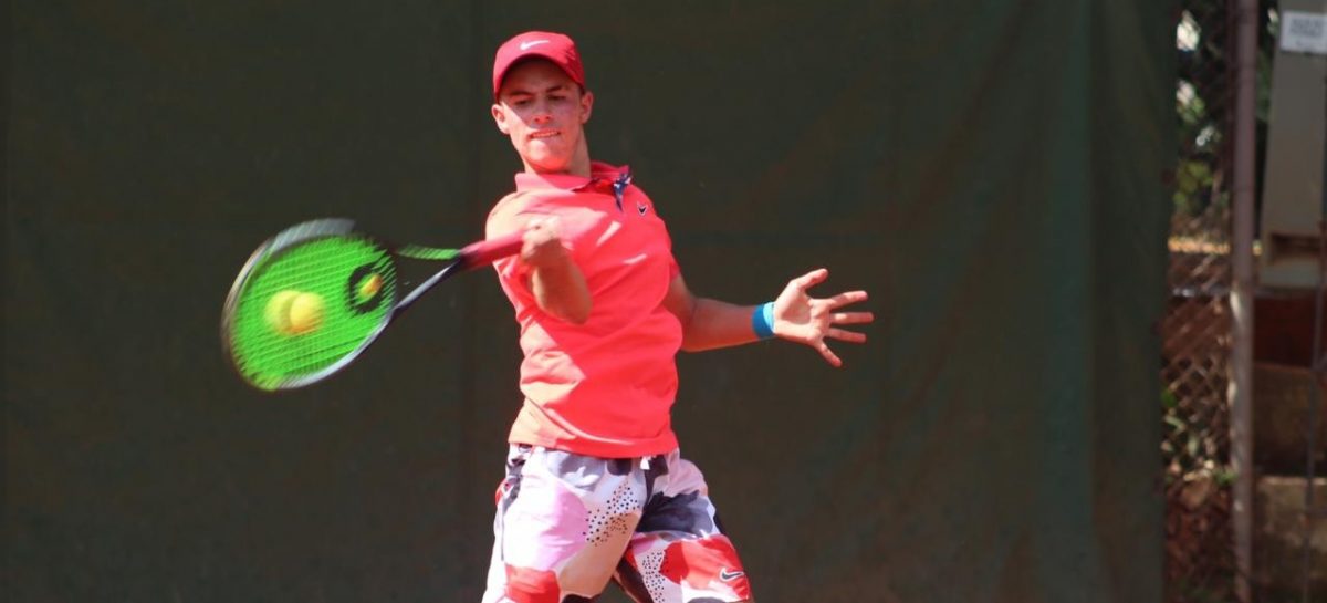 Thomás Cardona, de Guarne, busca el título del Torneo Mundial Junior Grado 5 de Tenis de Campo