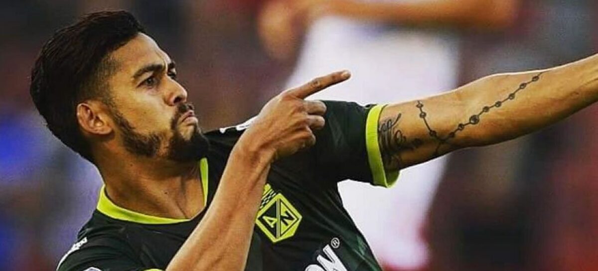 Andrés ‘Rifle’Andrade, jugador de Nacional, resultó con quemaduras en su mano por manipular pólvora