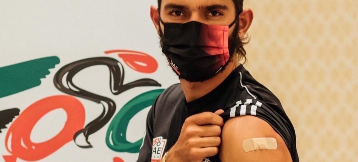 Fernando Gaviria, primer deportista colombiano en ser vacunado contra el COVID-19