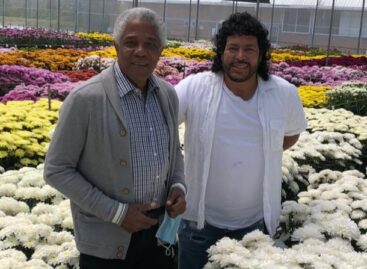 El regalo de René Higuita a Francisco Maturana en un cultivo del Oriente