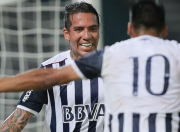 En Bolivia, hinchas de Oriente Petrolero sacaron de un bar a Dayro Moreno