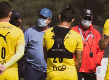 ‘Bolillo’ Gómez superó el COVID-19 y estuvo presente en el entrenamiento del DIM