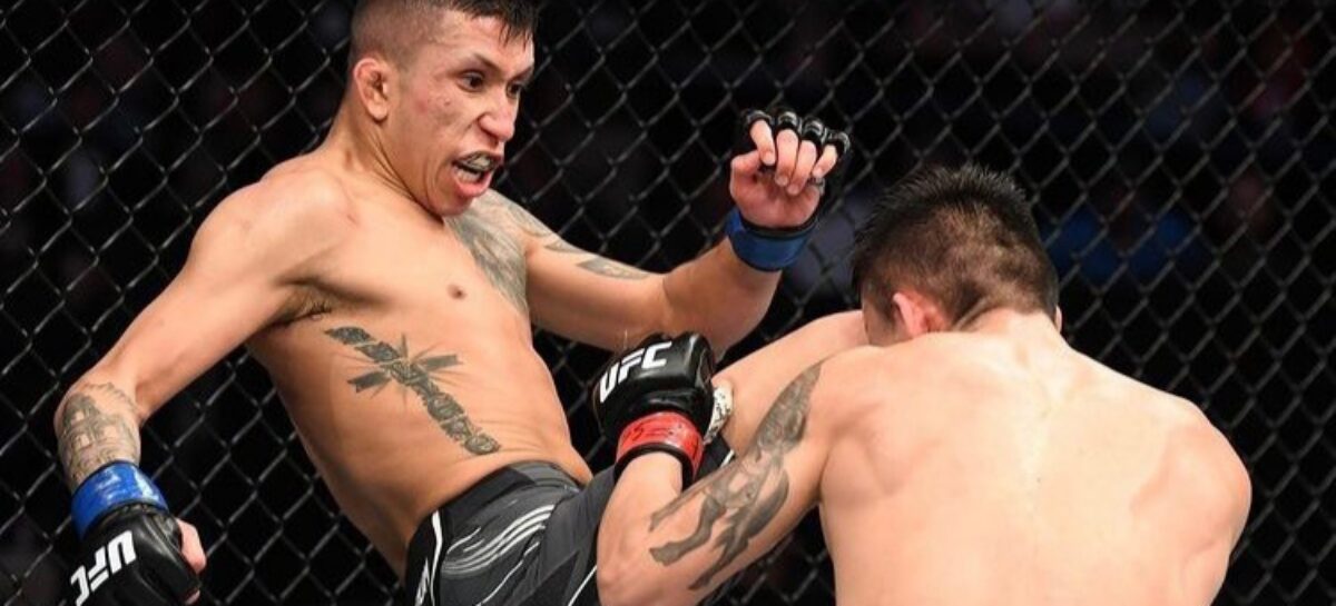 ¡Espectacular debut! El colombiano Jeff Molina ganó su primera pelea en la UFC