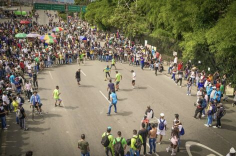 Inder Medellín vs Manifestantes: ejemplo de convivencia en medio de las protestas