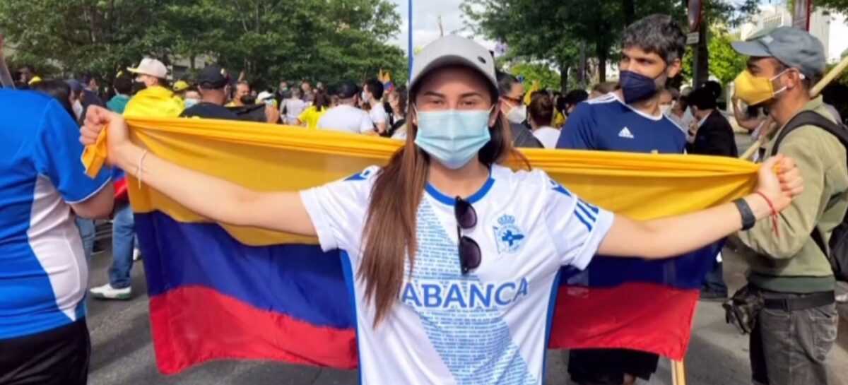 Futbolista rionegrera se unió a las protestas de los colombianos en Sevilla