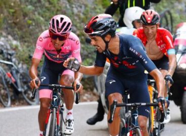 ¡Merecido! Daniel Martínez fue premiado como el mejor gregario del Giro de Italia