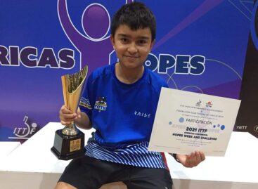 El rionegrero Emanuel Otálvaro ganó un nuevo título panamericano de tenis de mesa en Ecuador