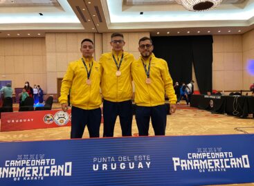 Karatecas de Marinilla y Envigadi ganaron bronce en el Panamericano en Uruguay