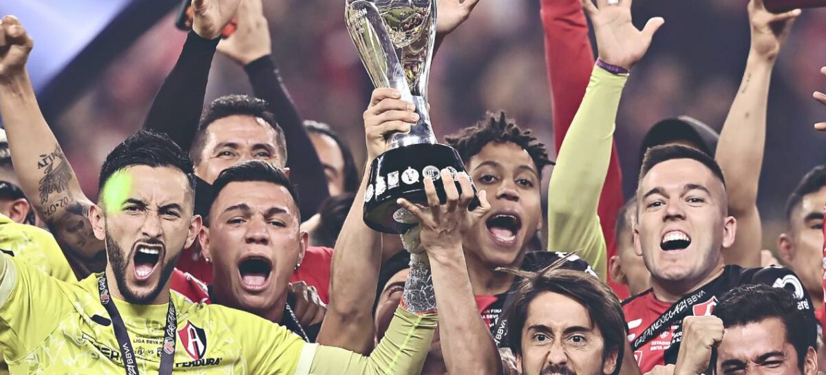 ¡Camilo Vargas, héroe! Atajó dos penales y Atlas se consagró campeón después de 70 años
