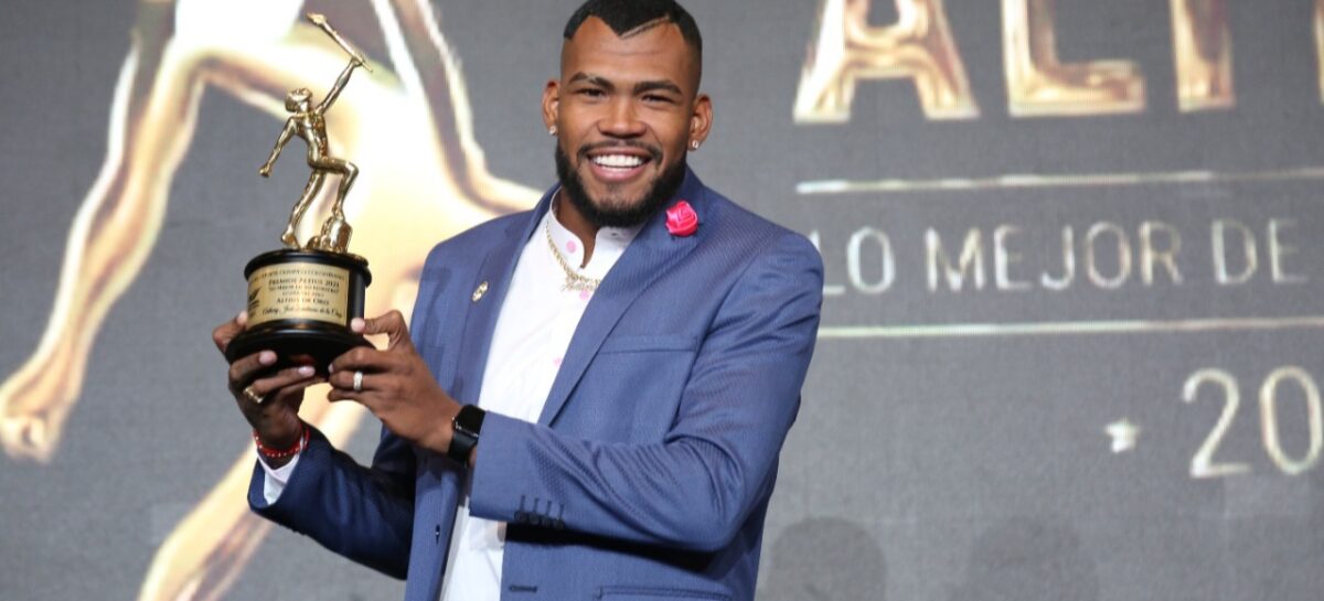 Antonhy Zambrano recibió el Altius de Oro y fue elegido el Mejor Deportista del Año