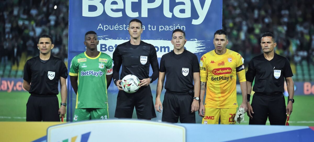 Esto ganarán los árbitros del fútbol colombiano en 2022 por cada partido que dirijan