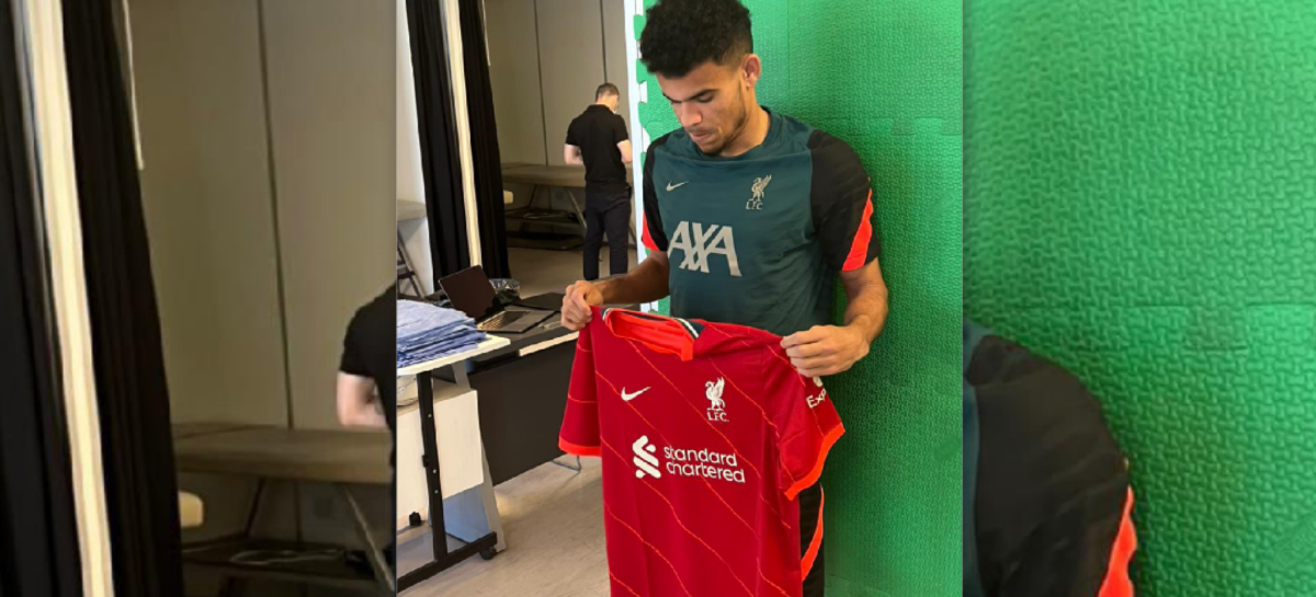 Primera imagen del colombiano Luis Díaz con la camiseta del Liverpool