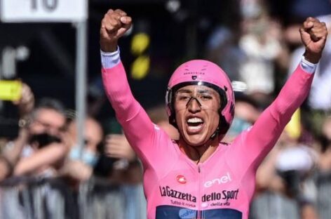 Sin complicaciones: Egan Bernal fue operado nuevamente con éxito de la columna