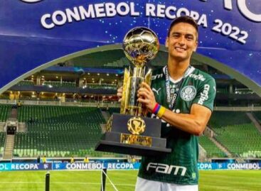 Eduard Atuesta, campeón de la Recopa Sudamericana con Palmeiras