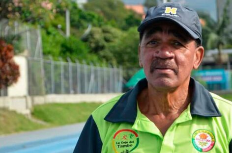 José de los Santos, elegido el entrenador favorito de Atletismo 2021