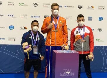 Carlos Daniel Serrano ganó medalla de plata en la Serie Mundial de Para Natación