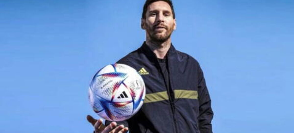 Lionel Messi ensayó el balón del Mundial ¡Y está muy preciso!