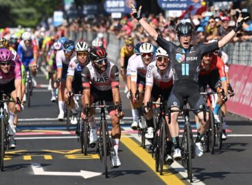 ¡Muy cerca de la victoria! Fernando Gaviria fue segundo en la etapa 11 del Giro de Italia