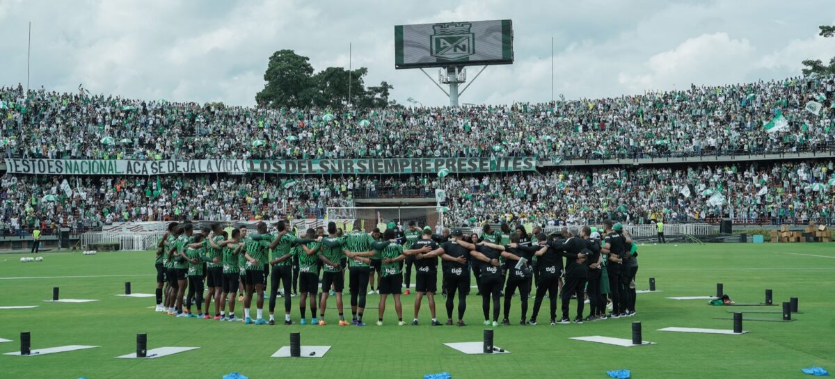 Cerca de 10.000 hinchas asistieron al entrenamiento de Atlético Nacional en el Atanasio Girardot