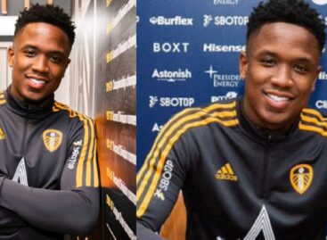 Luis Sinisterra fue anunciado como nuevo jugador del Leeds United de la Premier League