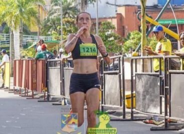 Estefanía Aristizábal, de La Ceja, subió al podio en la carrera Buenaventura Corre