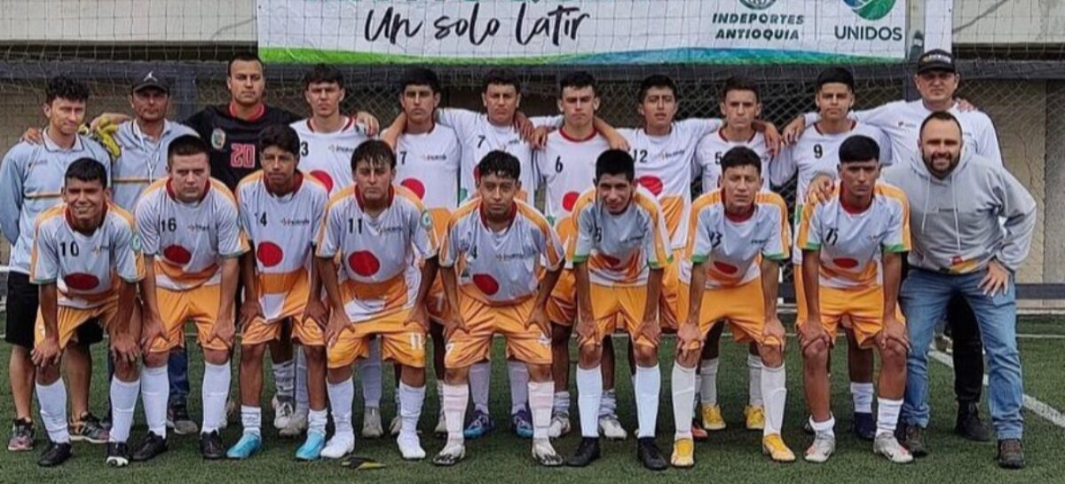 Los campeones del Zonal Oriente de los Juegos Intercolegiados en deportes de conjunto