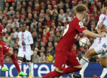 ¡Qué golazo, «Lucho»! El colombiano anotó en el partido entre Liverpool y Crystal Palace