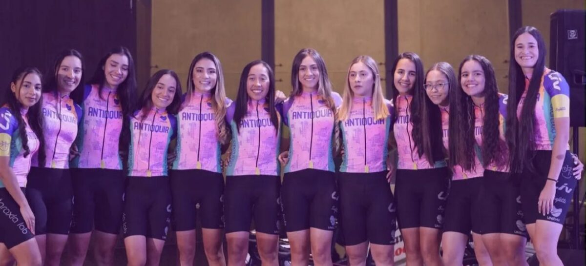 El equipo Mujeres Antioquia presentó las ocho ciclistas que correrán la Clásica de El Carmen