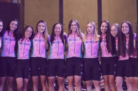 El equipo Mujeres Antioquia presentó las ocho ciclistas que correrán la Clásica de El Carmen