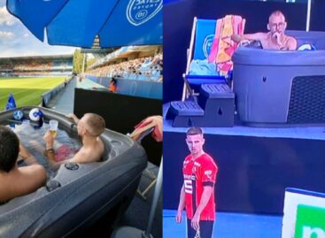 En la Liga de Francia, dos hinchas observaron un partido desde un jacuzzi