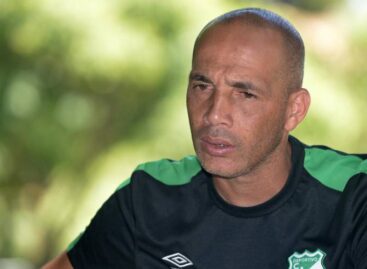 Luego de ser agredido por los hinchas, Mayer Candelo dejó de ser el DT del Deportivo Cali