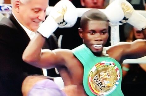 Yuberjen Martínez se consagró campeón latino de peso mosca de la WBC