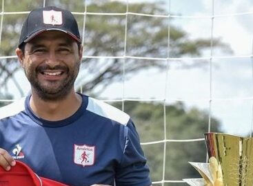 Andrés Usme dejó de ser el DT de América de Cali; ahora dirigirá a la Selección de Ecuador
