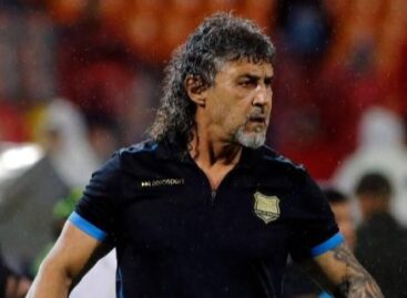 Leonel Álvarez no será más el director técnico de Águilas Doradas