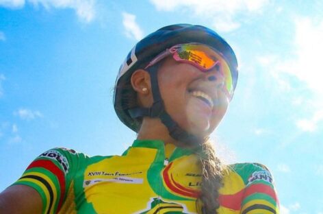 Caídas, cirugías, triunfos, títulos: así fue el 2022 de la ciclista María Camila Atahualpa
