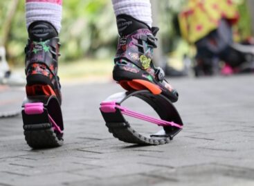 Kangoo Jumps, el deporte con botas de rebote que llegó para quedarse en Antioquia