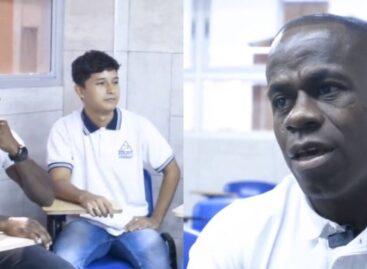 A sus 38 años, Carmelo Valencia sueña con terminar el bachillerato y ser administrador de empresas