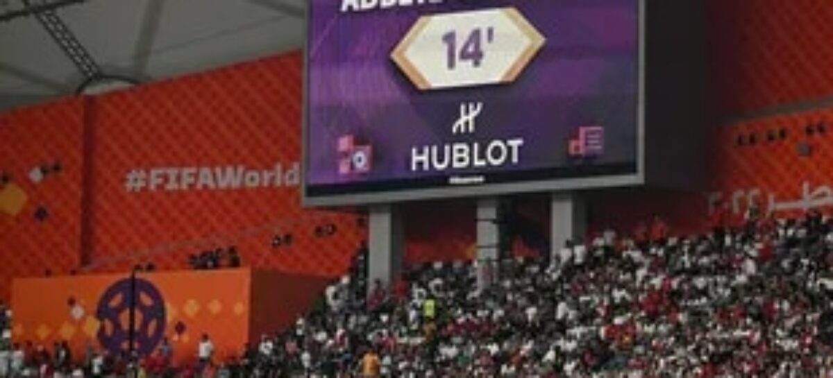 ¿Detener el reloj cada vez que el balón salga de la cancha? La FIFA estudiará esta posibilidad