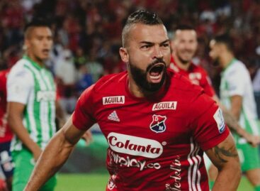¡Se va! Independiente Medellín anunció la salida de Andrés Cadavid