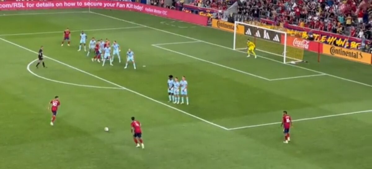 Brayan Vera marcó un golazo en la victoria del Real Salte Lake ante Colorado Rapids