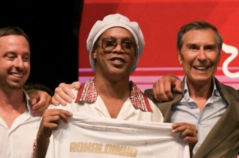 A los 46 años, Ronaldinho volverá al fútbol profesional